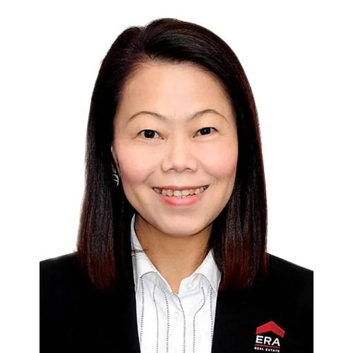LIM YEN SHIANG (JOELLE LIM)