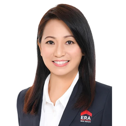 JASMINE ANG SIAK WEI (JASMINE ANG)