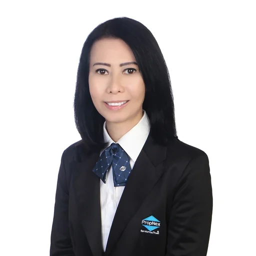 LOREEN LOH LEE MAY