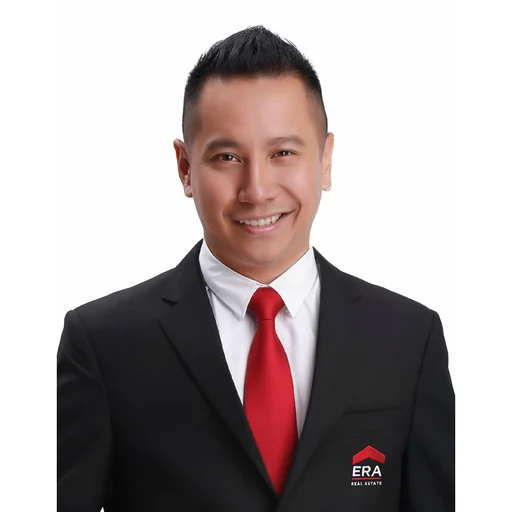 MOHAMMAD NAZRI BIN HASSAN (PAK NAZ)