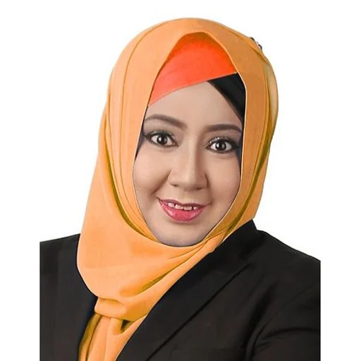 QURRATU AIN BINTI MOHAMED YUSOPE (MISS Q)