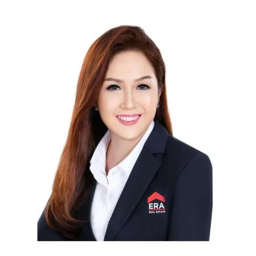 KAREN WONG WEE TENG (WANG WEITING)