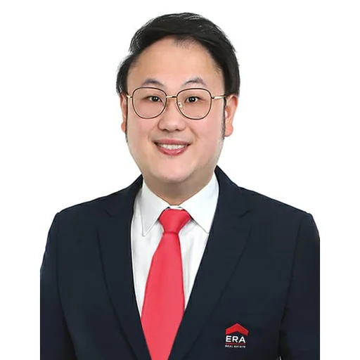 WOO YUNG HUA KENNETH (WU YONGHUA KENNETH) (KENNETH WOO)