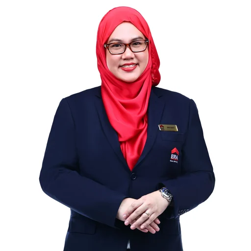 SITI NURAININA BINTE SAAET (NINA SAAET)