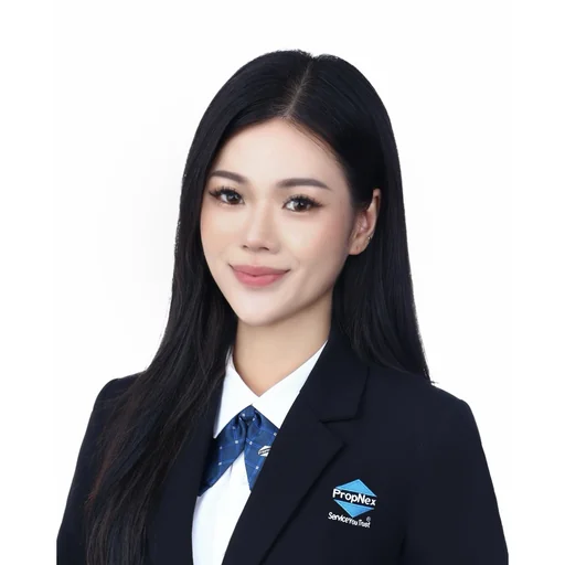 WEE HUI LAY (HUANG HUIRUI) (VALERIE WEE)