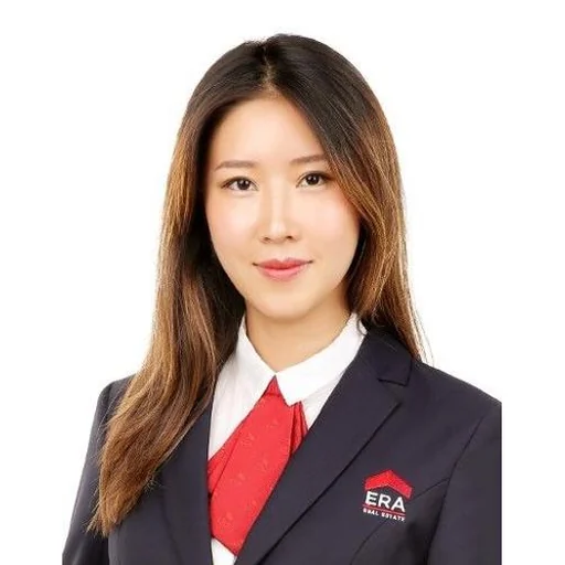 DONG MENGYAO (KRISTIE DONG)