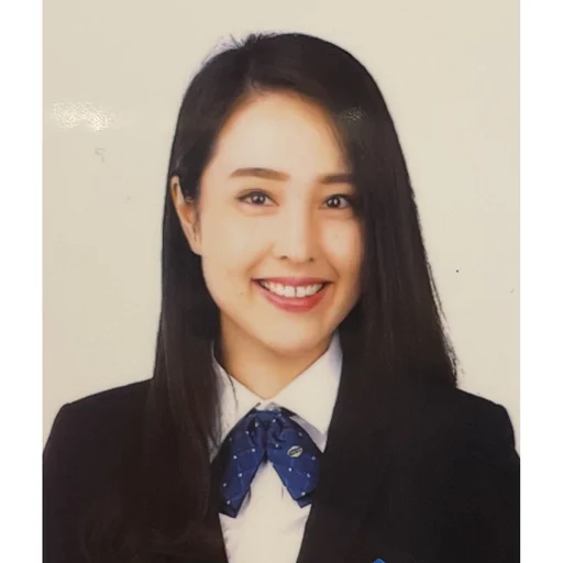 MIZUNA KANEKO
