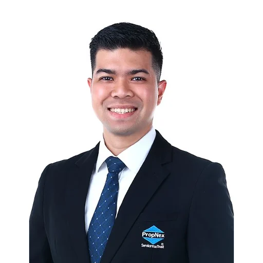 MOHAMAD PARIZ CAESARLY BIN ROSLI (PARIZ C.)