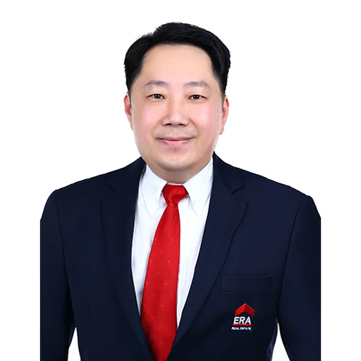 HWEE YEW WENG, CARLTON